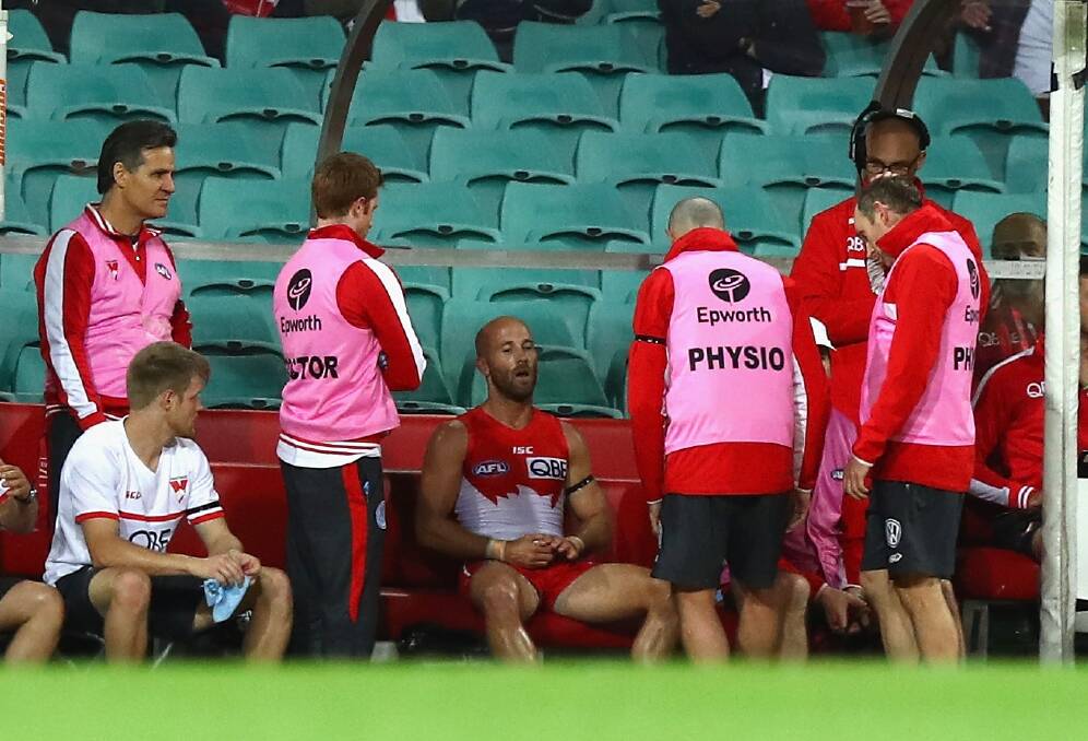 Worrying sight: Jarrad McVeigh is in doubt for next weekend's preliminary final. Photo: Getty Images