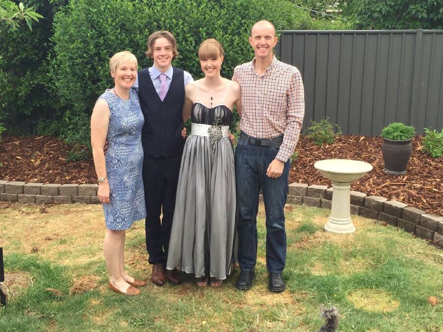 Zoe with her mother Alison Abernethy, brother Angus and father Rob Marshall.