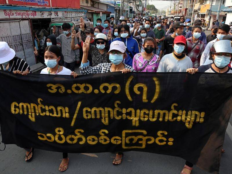 More deaths have been reported as protesters clash with security forces in Myanmar.