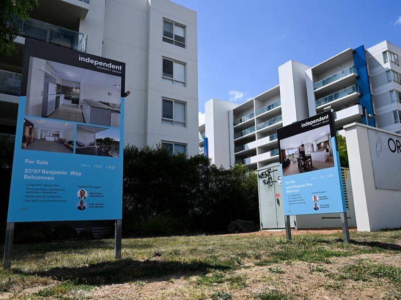 The report calls for stronger alignment between new housing projects and infrastructure. (Lukas Coch/AAP PHOTOS)