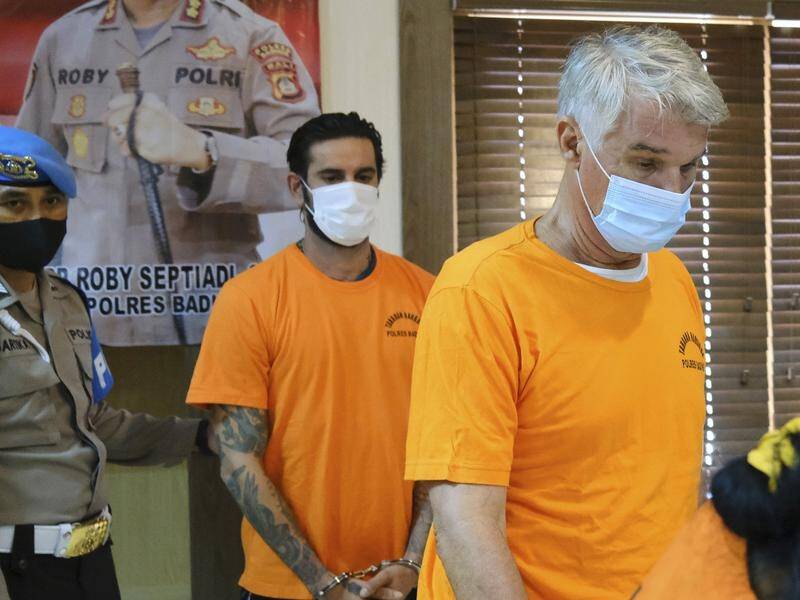 Police in Bali have arrested a British hotel owner and an Italian tourist on drug charges.