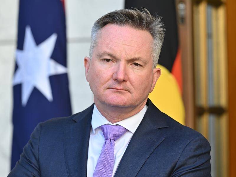 It is a time for "clear and calm heads" over China and Taiwan, cabinet minister Chris Bowen says. (Mick Tsikas/AAP PHOTOS)