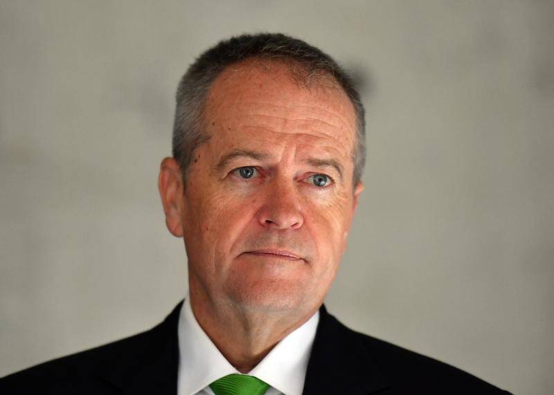 Bill Shorten will call for a major inquiry into the water buyback scandal.