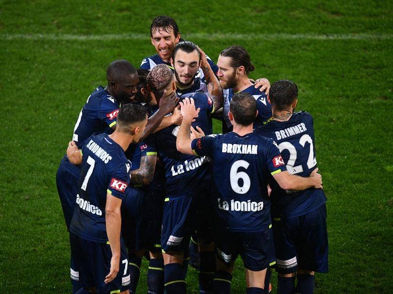 Melbourne Victory can heap pressure on fellow premiership contenders with a win over Sydney FC.