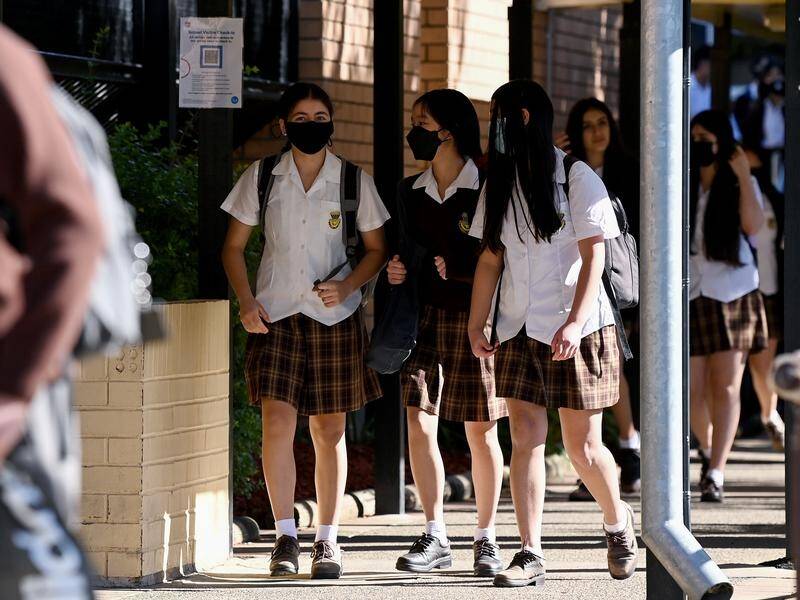 The NSW teachers union wants the government to delay lifting mask mandates in state schools.