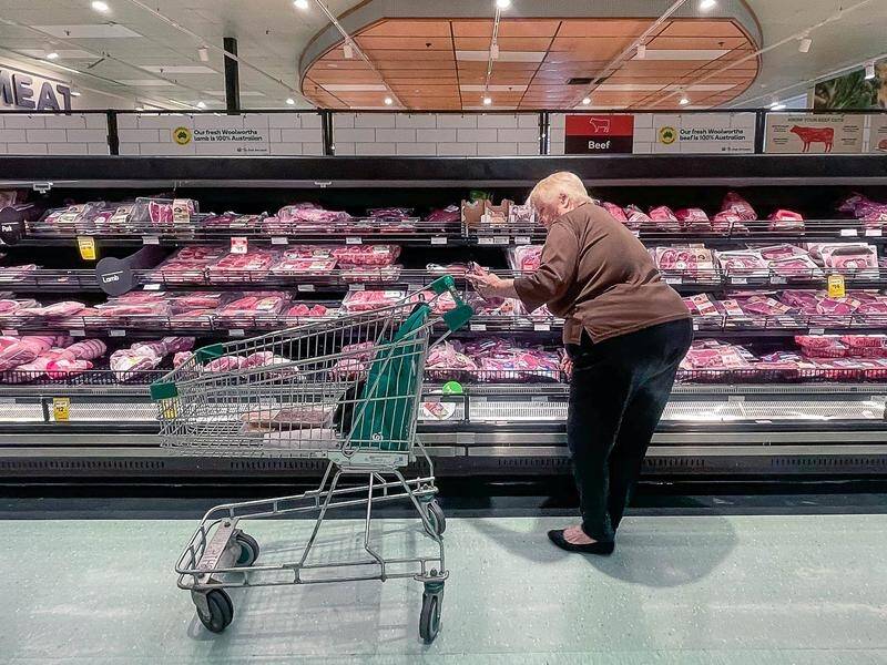 Supermarket chains face heat over price gouging claims as their profits soar and living costs rise. (Glenn Campbell/AAP PHOTOS)