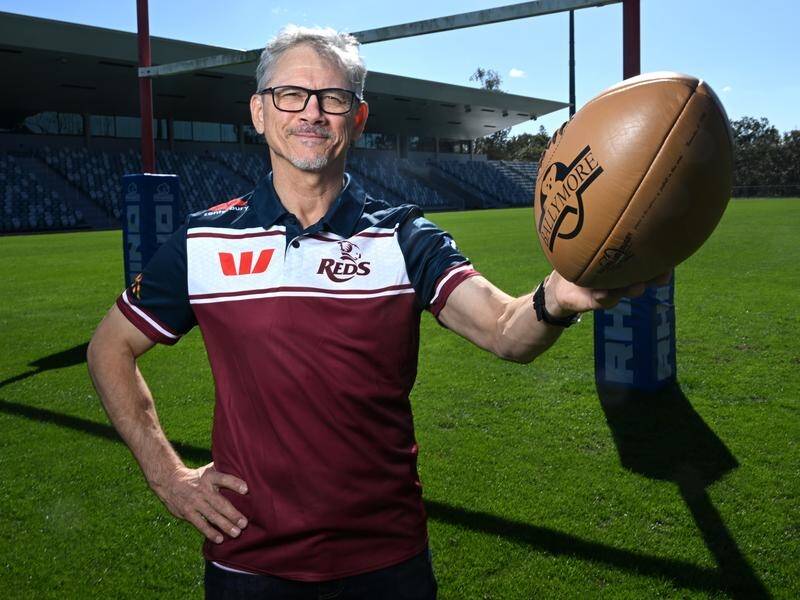 New Queensland coach Les Kiss has announced a major remodel to the backroom staff at the Reds. (Darren England/AAP PHOTOS)