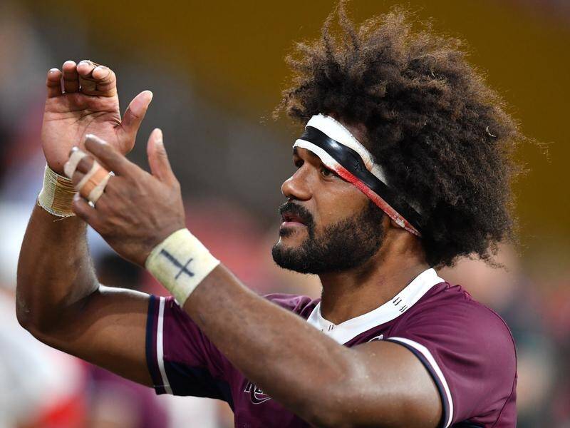 Wallabies winger Henry Speight has waved goodbye to the Reds and is joining French club Biarritz.