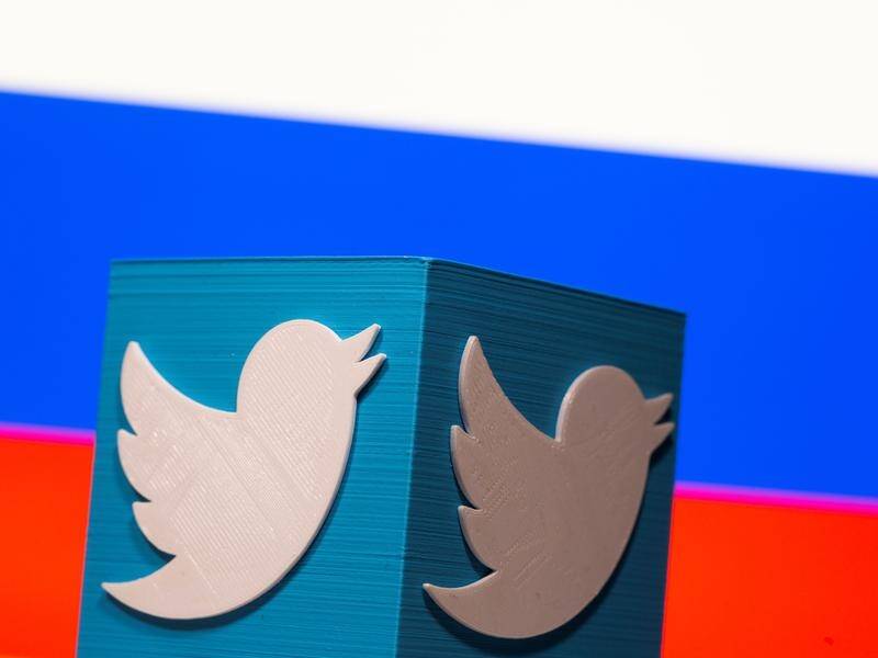 Russia says Twitter is failing to meet its demands about removing offensive content.