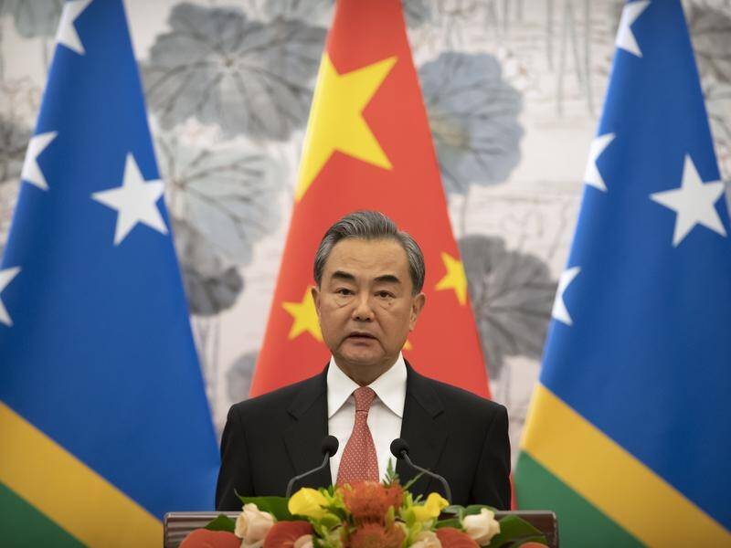 China has shelved plans for an agreement with Pacific island nations, Foreign Minister Wang Yi says.