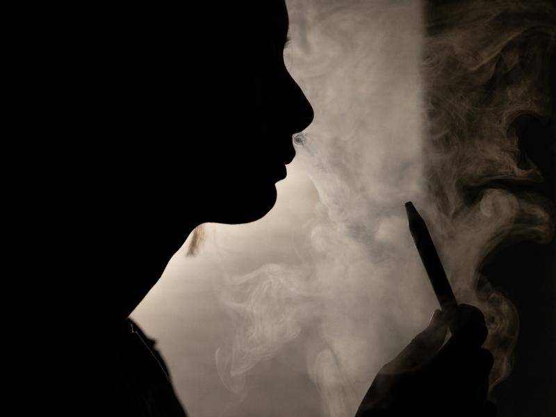 The government is set to launch a radical campaign to stop Australian teens taking up vaping. (Diego Fedele/AAP PHOTOS)