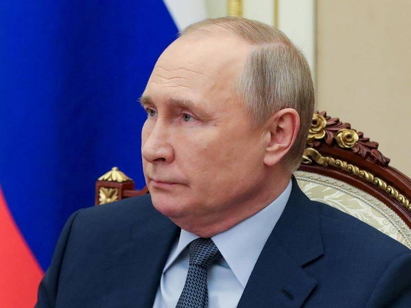 Russian President Vladimir Putin has charged Ukrainian forces of mass shelling of Donbass.
