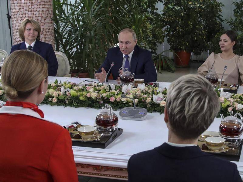 Vladimir Putin has told flight crew members a no-fly zone in Ukraine would be a declaration of war.