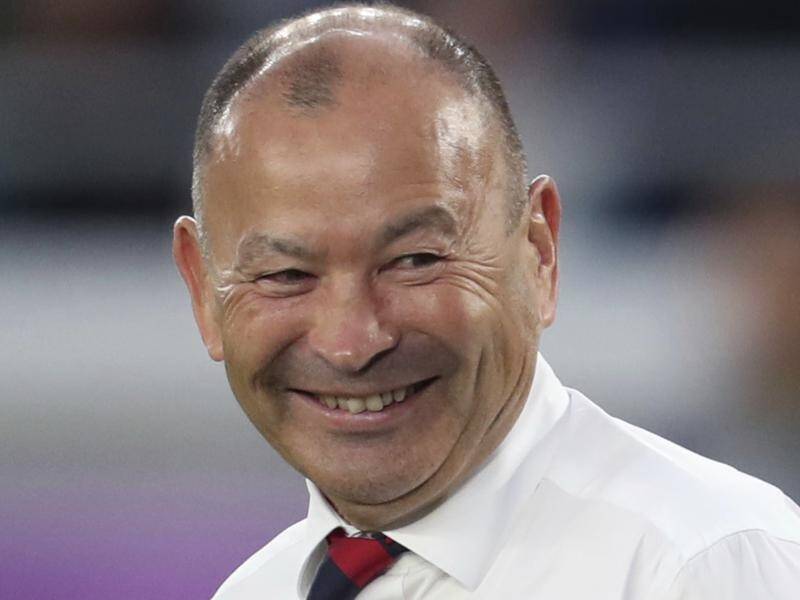 Coach Eddie Jones reckons England's players should chat about the Saracens scandal over a beer.