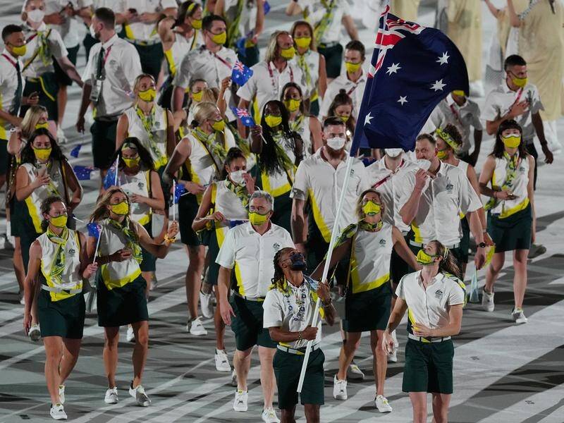 Flagbearers Patty Mills and Cate Campbell led Australia's Olympic team in the opening ceremony.