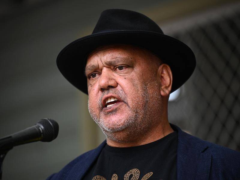Prominent 'yes' campaigner Noel Pearson begged Australians to put politics aside and back the voice. (Dan Himbrechts/AAP PHOTOS)