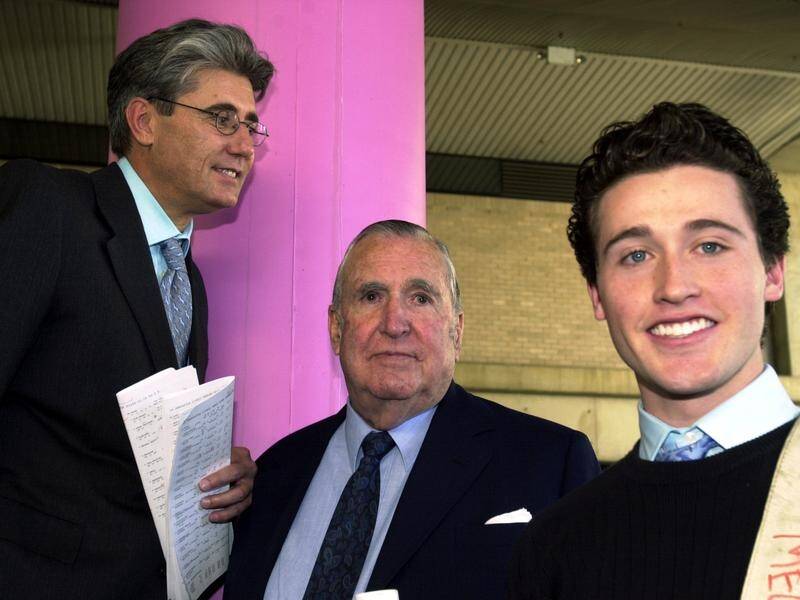 Legendary bookmaker Bill Waterhouse (c) father of Robbie (l) and Tom (r) has died.
