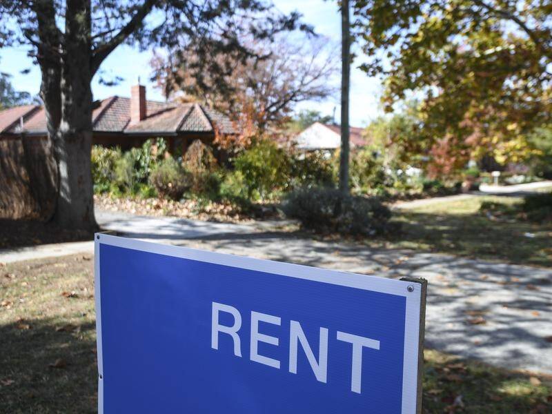 The Productivity Commission says rent assistance payments are leaving low-income households exposed. (Lukas Coch/AAP PHOTOS)