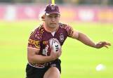Maroons prop Reuben Cotter trains in an Indigenous jersey co-designed by the late Carl Webb. (Darren England/AAP PHOTOS)