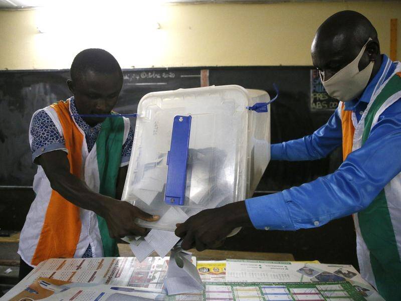 Ivorians have gone to the polls as opposition parties called on them to boycott the vote.