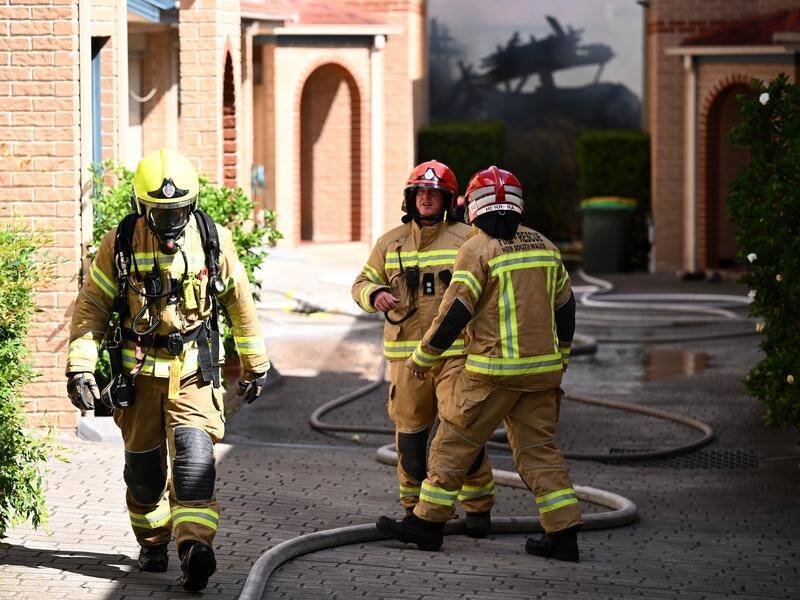 A NSW government pay offer may fall short of demands by firefighters and nurses. (Dan Himbrechts/AAP PHOTOS)