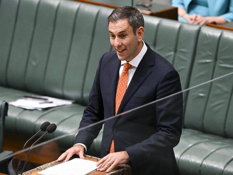 Treasurer Jim Chalmers has introduced a bill to make electric cars cheaper for more people. (Lukas Coch/AAP PHOTOS)