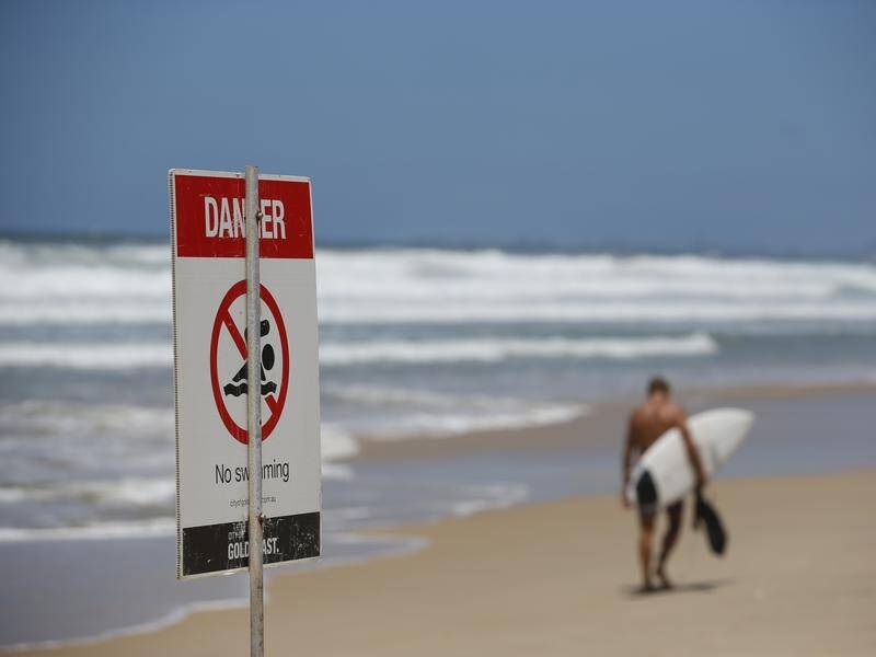 Almost a third of the summer's drownings have happened in coastal waters such as beaches. (Regi Varghese/AAP PHOTOS)