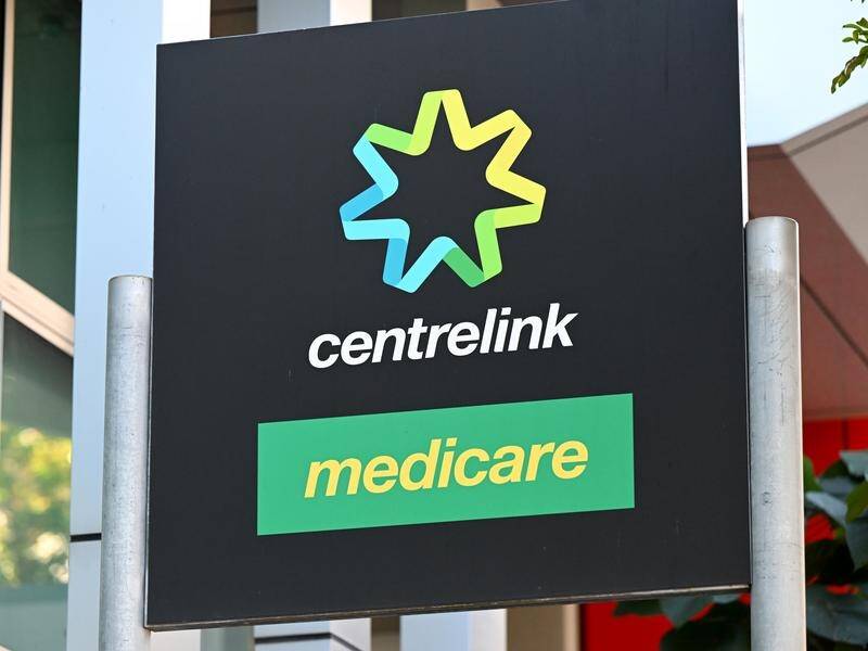 Services Australia, the agency that manages Centrelink and Medicare, has recruited 3000 extra staff. (Darren England/AAP PHOTOS)