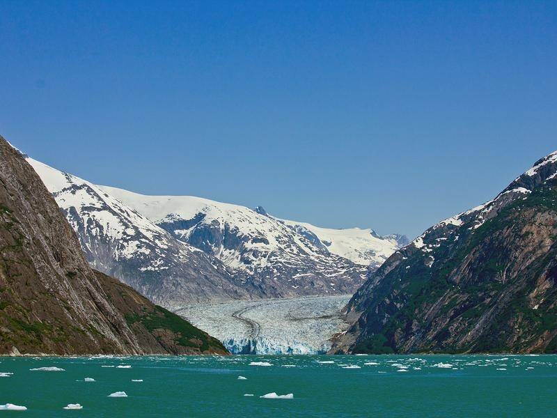 Five people have been killed when a helicopter crashed near a glacier in Alaska.
