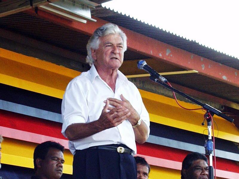 The Barunga Statement was handed to then prime minister Bob Hawke who promised a treaty by 1990. (Rod McGuirk/AAP PHOTOS)