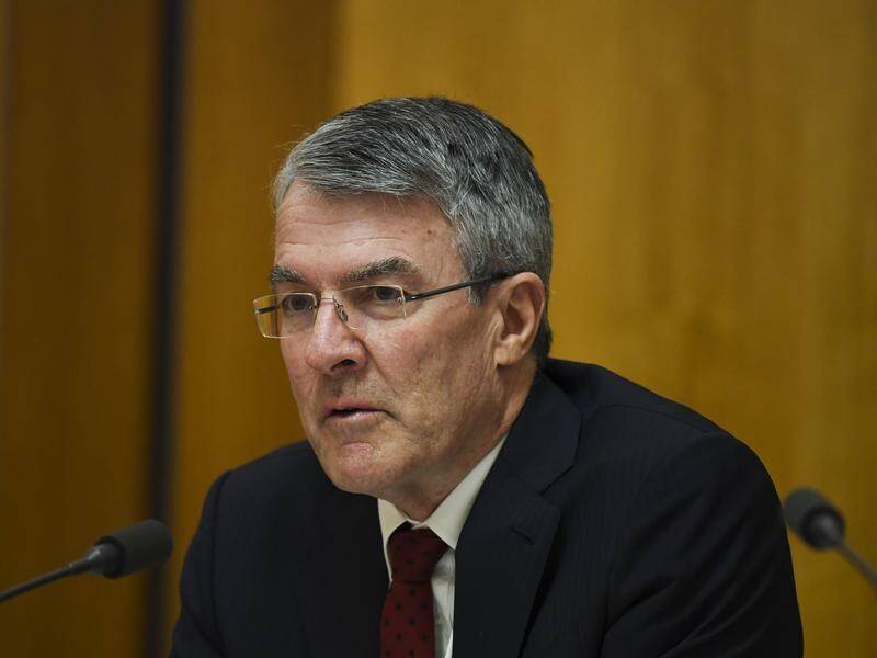 Labor's Mark Dreyfus says the government is dragging its feet on the national integrity commission.