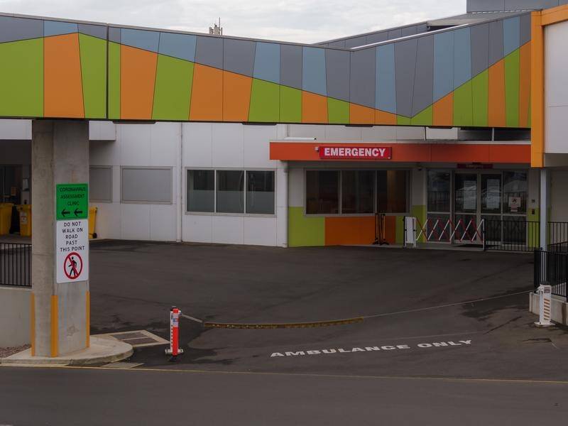 North West Regional Hospital staff made a poor assessment of a woman's suicide risk, a coroner says. (Simon Sturzaker/AAP PHOTOS)
