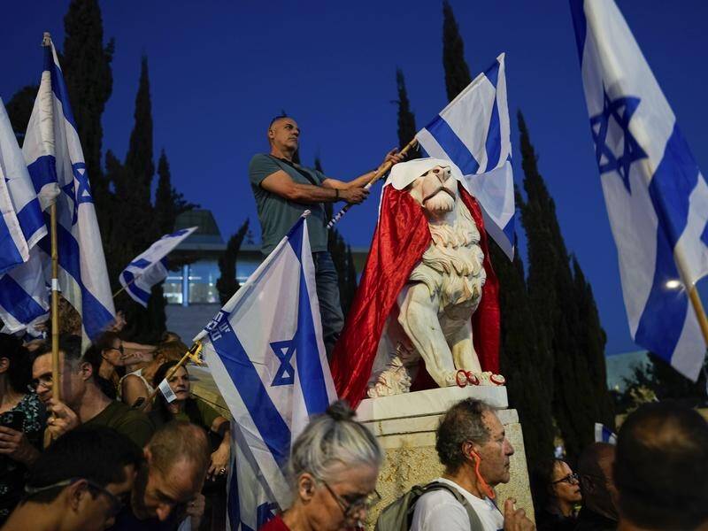 Activists opposed to Prime Minister Benjamin Netanyahu's government have rallied in Jerusalem. (AP PHOTO)