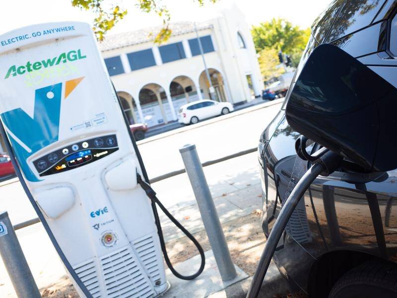 Australia had 2147 public EV charging locations by June this year. (Lukas Coch/AAP PHOTOS)