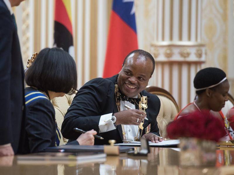 Envoys from South Africa, Namibia and Botswana say Eswatini's King Mswati III is open to talks.