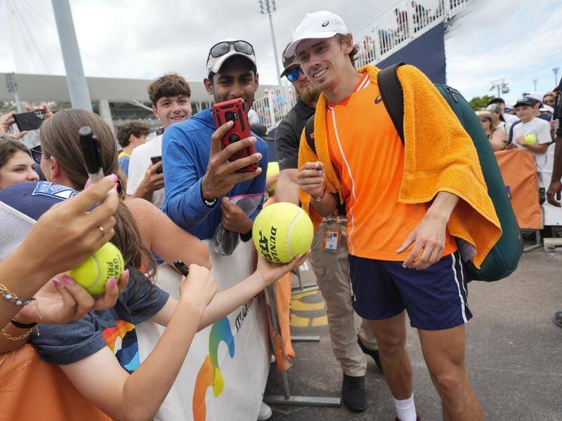 Alex de Minaur continues to win admirers, and matches, at the Miami Open. (AP PHOTO)