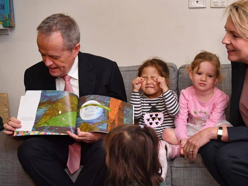 Opposition Leader Bill Shorten recited a children's book at a Perth early learning centre.