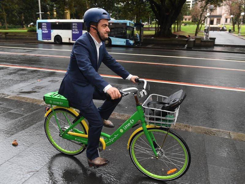 Sam Dastyari has been cautioned for riding his Lime bike on the footpath on his way to ICAC.