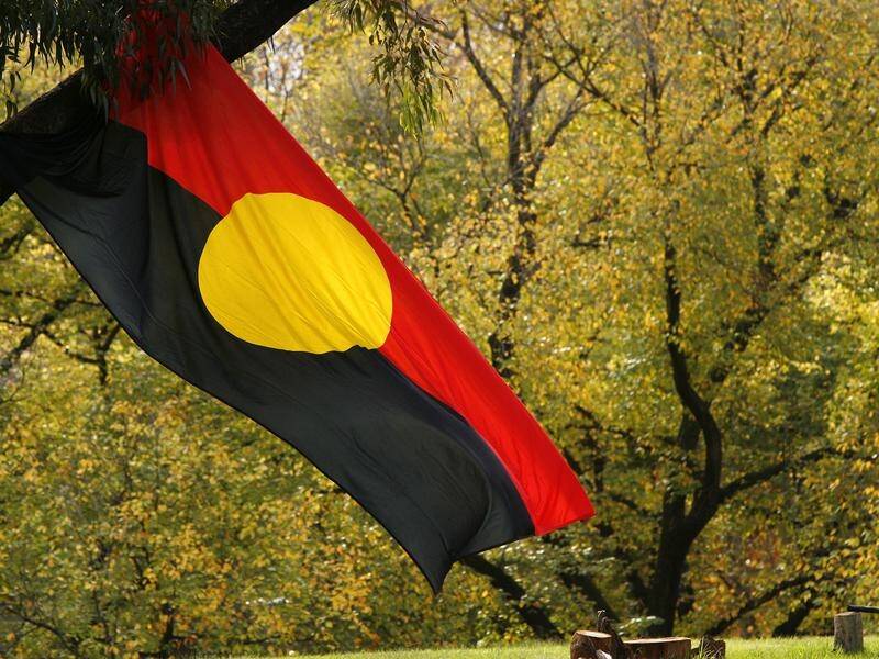 Aboriginal people in regional Victoria have been encouraged to wear face masks.