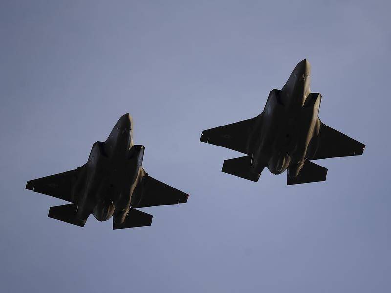 The German government wants to equip its air force with US-built F-35 stealth military jets.