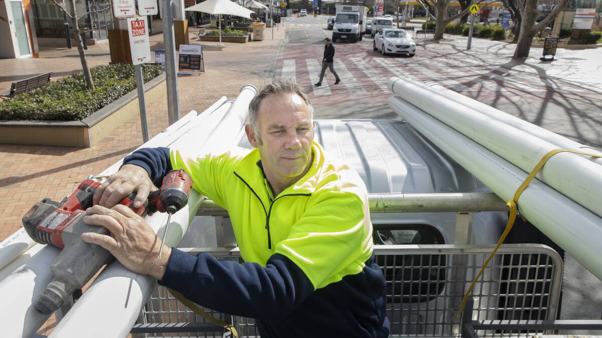 Plumber Sean Wilson says that 30-minute loading zones make it impossible for tradies to conduct their business. Picture: Sitthixay Ditthavong