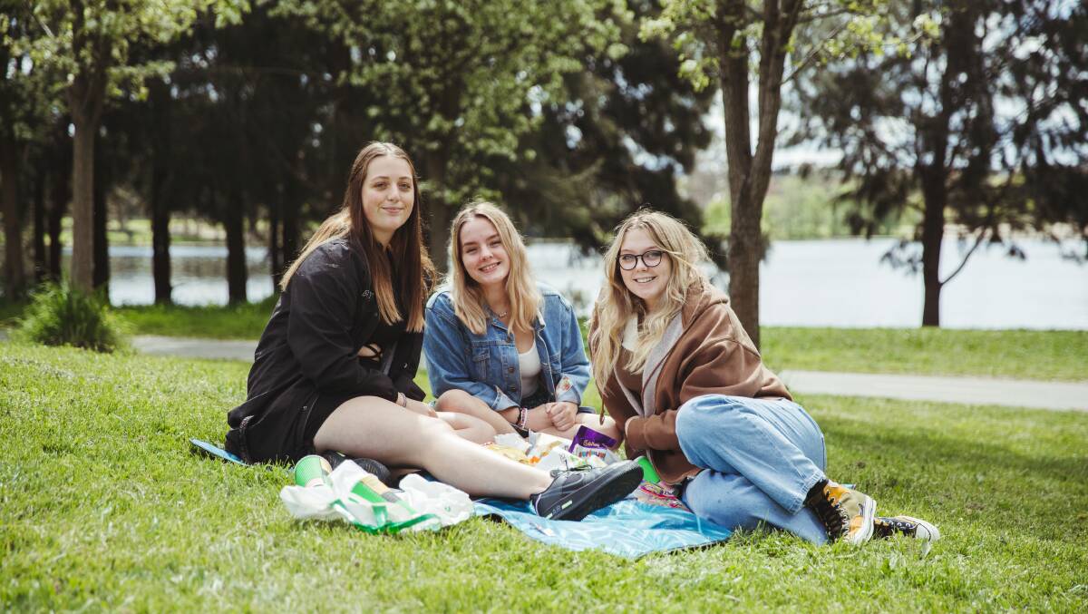 College students Jordan Sarri, Anna Young, and Molly Young. Picture: Dion Georgopoulos