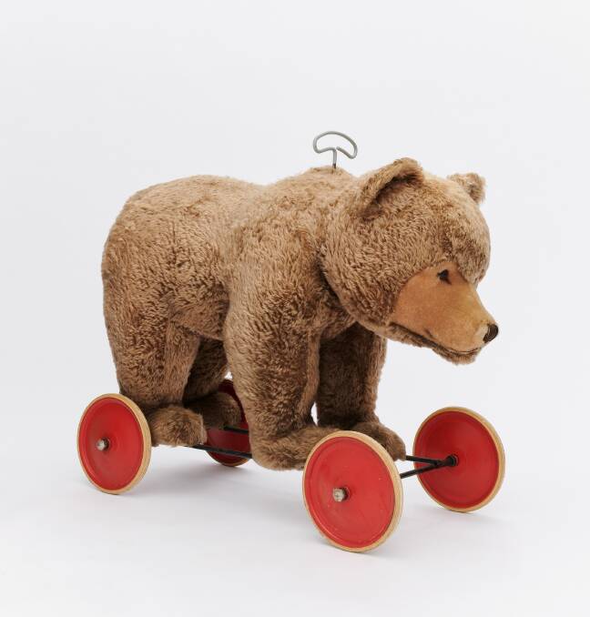 "A life-sized 'ride on' growler bear". from the 1950s (Estimated price: $400 - $600)