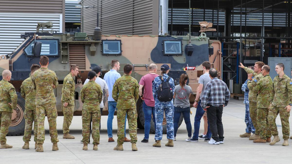 Australian Defence Force reservists are briefed on bushfire assistance procedures at Gallipoli Barracks, Queensland. Picture: Department of Defence