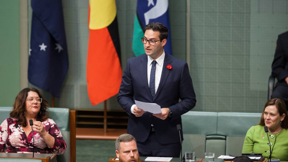 Labor backbencher Josh Burns wants the government to reconsider the decision to halve mental health sessions. Picture by Sitthixay Ditthavong