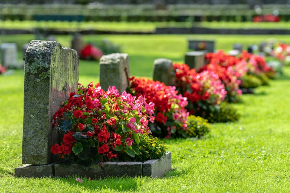Burial and cremation both release carbon dioxide. Picture: Shutterstock